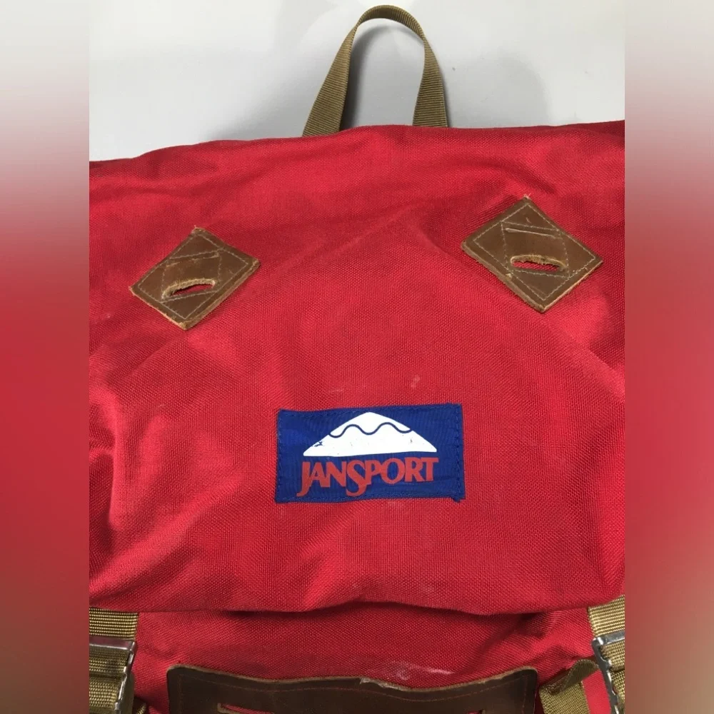 JanSport Red Canvas Leather Bottom Backpack Hiking Ruck Bag Day Pack Made in USA